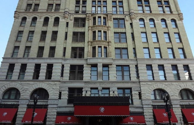 Los fantasmas de Milwaukee y el misterioso Third Ward - Recorrido a pie privado - Foto 2